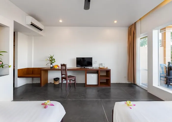 Hotel Eocambo 4*